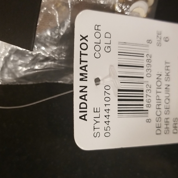 💕AIDAN MATTOX💕 Cold Shoulder Sequin Mini Dress Cocktail Dress Light Gold 6 NWT - Picture 13 of 14